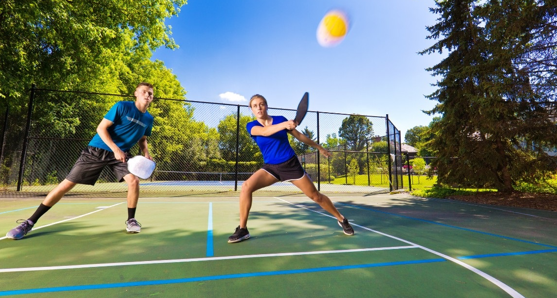 Dụng Cụ Chơi Pickleball Gồm Những Gì? Đầy Đủ Cho Người Mới